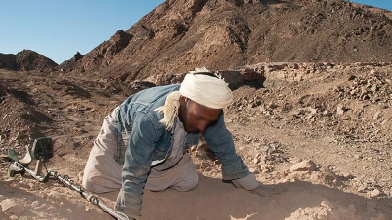 وفاة أربعة أجانب في انهيار بئر للتنقيب عن الذهب بإيليزي