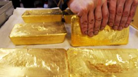 تراجع سعر الذهب بنسبة 5 بالمئة خلال يومين