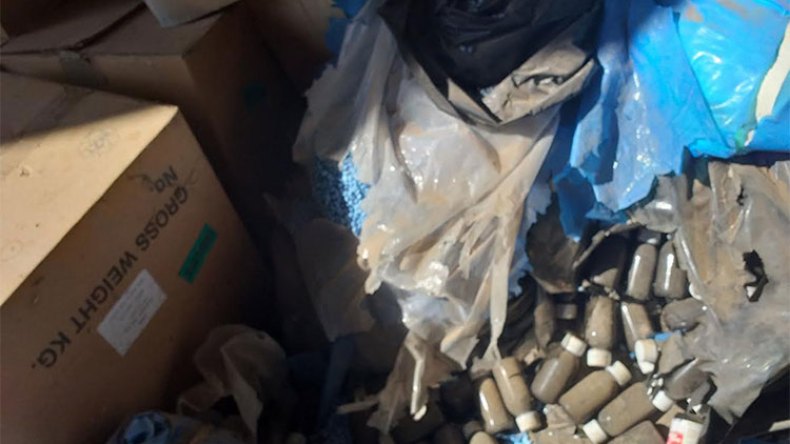 إلقاء 120 طن من الأدوية الفاسدة بأرض فلاحية بوهران!