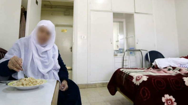 أرملة شهيد بوهران تطالب بإيداعها دار العجزة