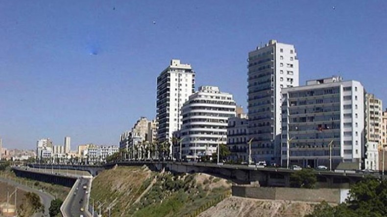 زيارة سلال إلى وهران… توقظ المسؤولين من سباتهم