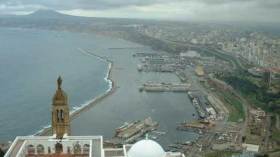 عائلات من مالي وسوريا تتدفّق على وهران