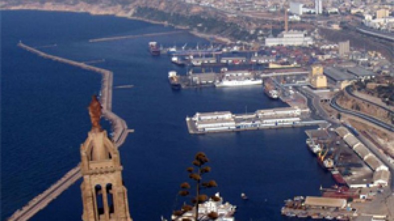 هزة أرضية بقوة 5.5 درجة بولاية وهران وهلع كبير بين السكان