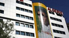 جزائريون بملحقة لأوراسكوم تيلكوم يستنجدون ببوتفليقة