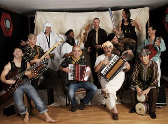 Oran : l'Orchestre national de Barbes crée une ambiance de fête