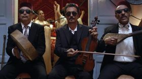 غاب السفراء والأسماء الكبيرة في الأدب والفن وحضر الفلكلور