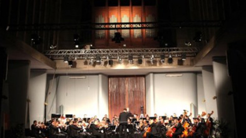 “الفيلارمونية”: أوركسترا استثنائية لتشييد مغرب عربي موحد