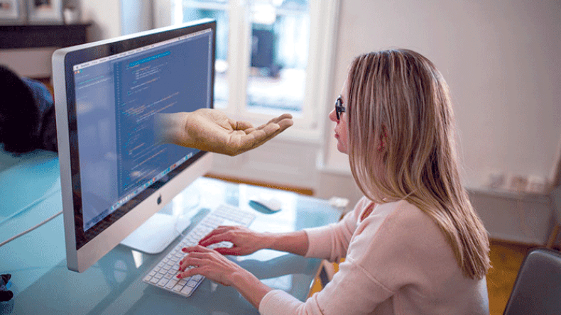 أشخاص يبتزون بمرضهم وحالاتهم الاجتماعية