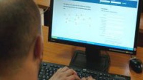 احتكار الأنترنت يُحوّل الجزائر إلى “مسخرة” تكنولوجية بين الأمم