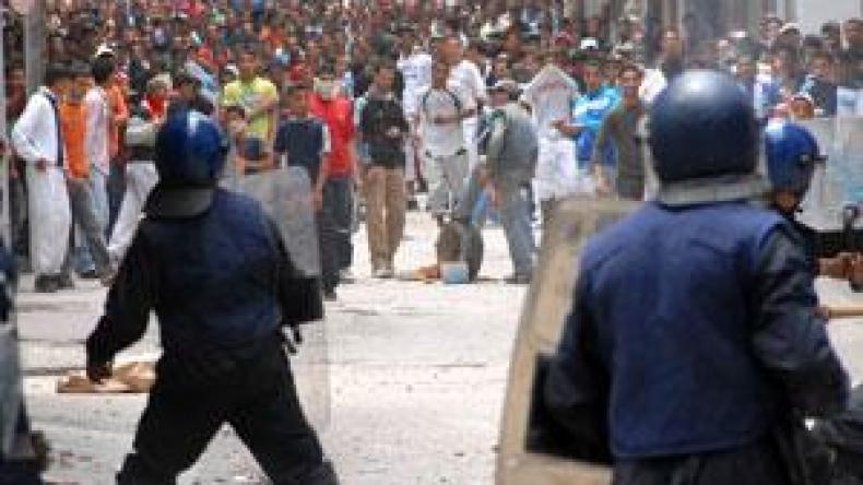 حبس 10 متهمين آخرين ضبطوا متلبسين بأعمال حرق وتخريب بوهران