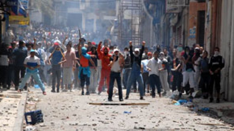 عائلات الموقوفين تواصل اعتصامها أمام مديرية الأمن الولائي لوهران