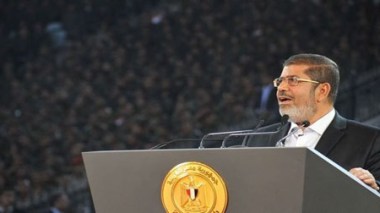 Morsi devant ses partisans:”L'Égypte sur la voie de la démocratie”