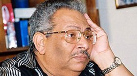 أسامة أنور عكاشة يفتح النار على الدراما المصرية ويطالب بمنعها في رمضان