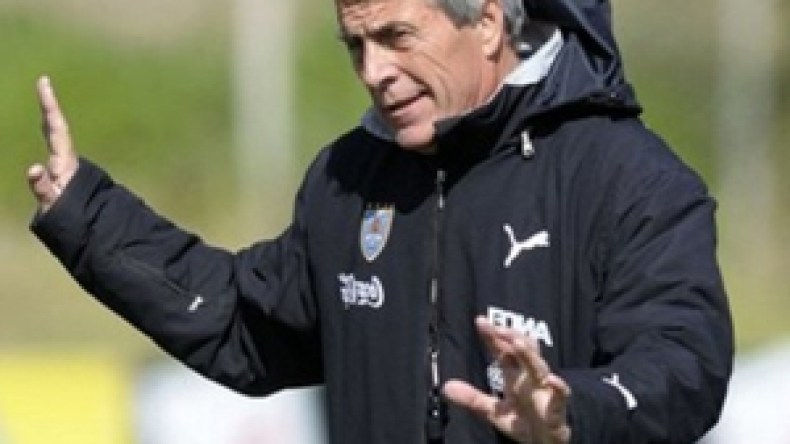 مدرب الأورغواي أوسكار تباريز: الجزائر تملك لاعبين مميزين مثل زياني وبوقرة