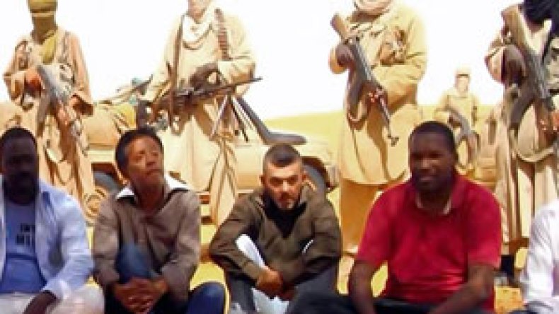 روما تطلب مساعدة الجزائر لتحرير الرهينة المختطفة بمخيمات الصحروايين