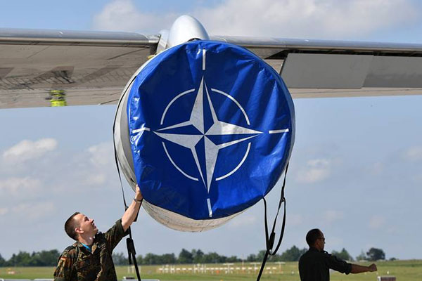 Hichem Hosni: «L’installation d’une base de l’OTAN en Tunisie vise l’Algérie et la région»