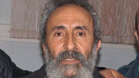 عثمان عريوات: انتظروا العرش الأحمر قريبا حول الحجاب والعشرية الحمراء