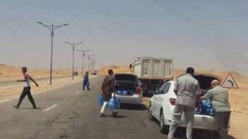 نهب مياه معدنية من شاحنة تعرضت لحادث مرور بورقلة