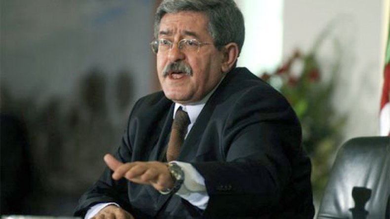 مشروع القانون الخاص للتربية على مكتب أويحيى قبل 15 مارس