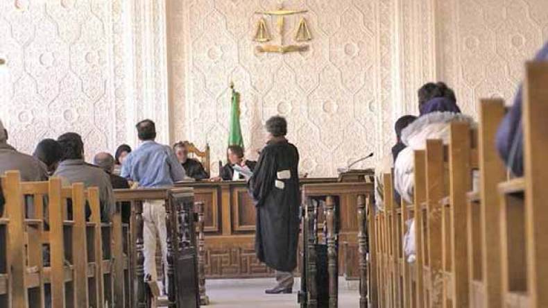 عام حبسا لطبيب عام شوّه وجه فتاة بالعاصمة