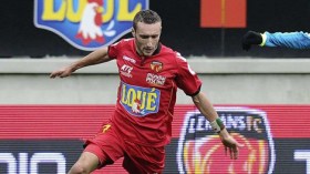 عديد الفرق الأوروبية تطارد الجزائري “واعلي”