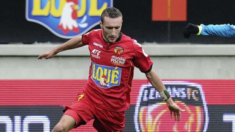 عديد الفرق الأوروبية تطارد الجزائري “واعلي”