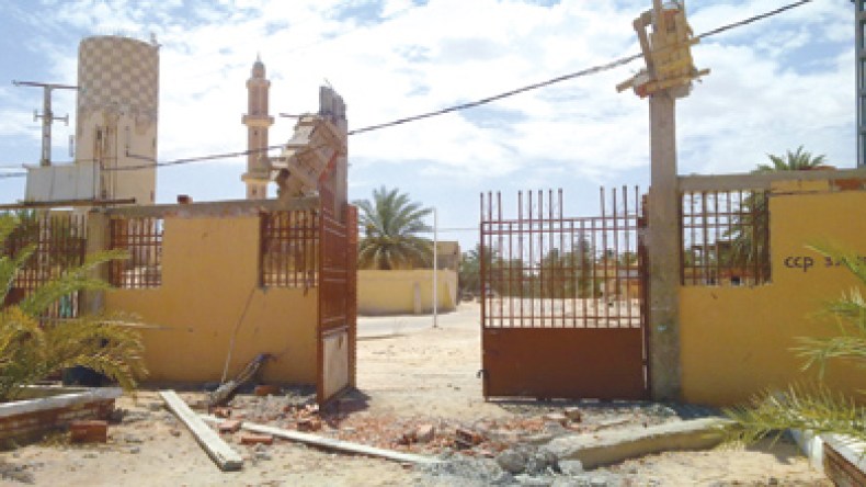 أبرهة جديد يهدم مدخل مقبرة ويعتدي على الأموات بورقلة