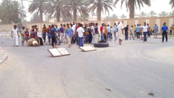 مواجهات‭ ‬عنيفة‭ ‬بين‭ ‬الشرطة‭ ‬ومحتجين‭ ‬بورڤلة