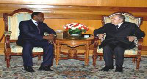 Le président Bouteflika reçoit l’envoyé spécial du président ivoirien Ouattara