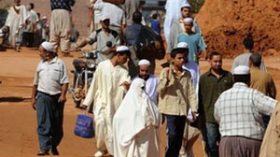 Algerian women and children exploited by weapons smuggling