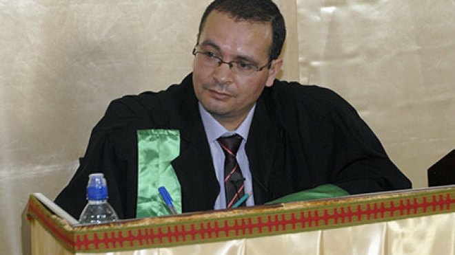 رشيد ولد بوسيافة يناقش الدعم المصري للثورة الجزائرية في رسالة الماجستير