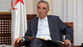 الترخيص‭ ‬غدا‭ ‬لقائمة‭ ‬إضافية‭ ‬تشمل‭ ‬أحزابا‭ ‬جديدة‭ ‬لعقد‭ ‬مؤتمراتها‭ ‬التأسيسسية‭ ‬