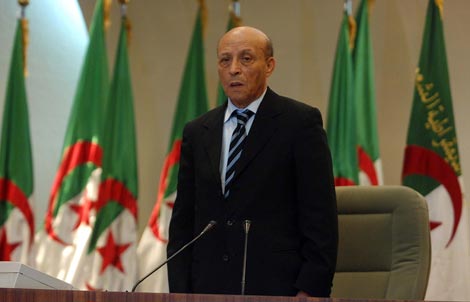 Ould Khelifa suspend la question d’un député  sur l’affaire Chakib Khelil