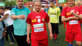 ولد علي، شريفي، بلومي ونجوم الكرة يكرمون الأبطال