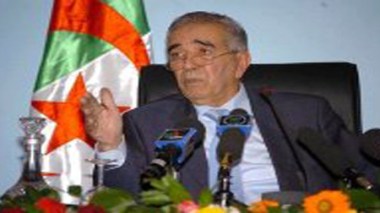 Les frontières avec le Mali ne seront pas fermées (Ould Kablia)