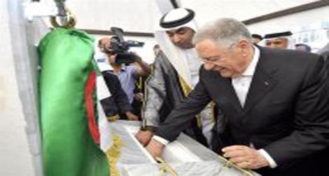 Algérie-Emirats arabes unies : une usine de production de sérums à Alger