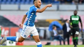 نابولي يفرط في وناس من أجل “بيرلو الجديد”