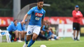 أوناس يتفق مع نيس الفرنسي