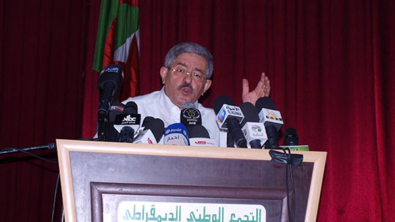 أويحيى يخلط أوراق الموالاة والمعارضة ويثير الاستفهامات