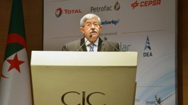 Ouyahia: Notre énergie solaire bientôt exportée vers l’Europe !