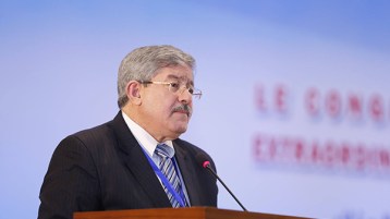 رطانة أويحيى بلسان بن غبريط