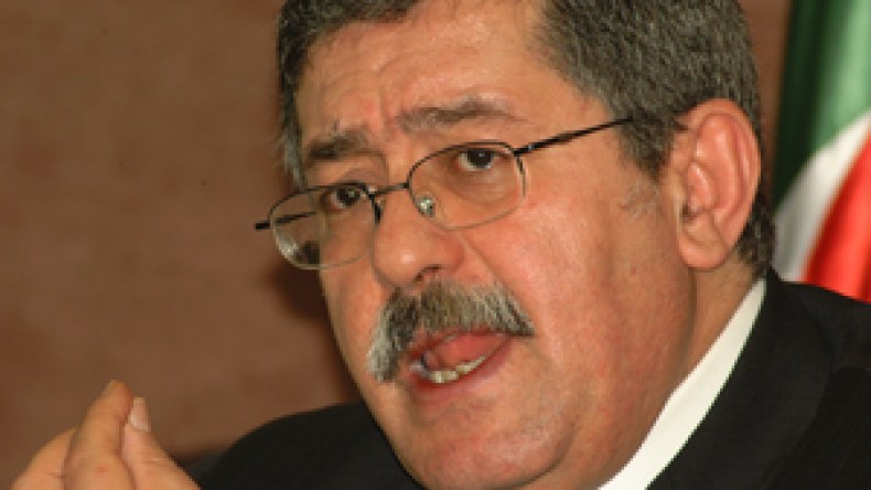 أويحيى: التقارير الأمريكية مردها رفضنا التطبيع مع إسرائيل وإقامة قواعد عسكرية