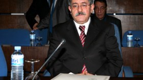 منع التعامل بالصكوك وتفعيل دور الضرائب والجباية