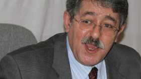 أويحيى يسحب ملف الخدمات الإجتماعية من بن بوزيد