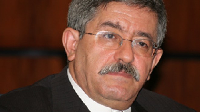 أويحيى يأمر بالإسراع في تجسيد مركب الفوسفات ببوشقوف ڤالمة