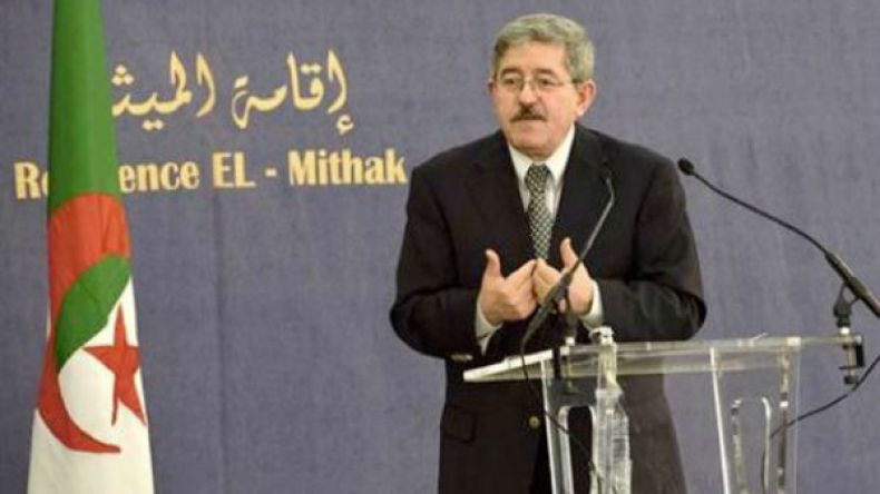 أويحي: الرئاسة مستعدة لسماع مقترحات مقاطعي المشاورات