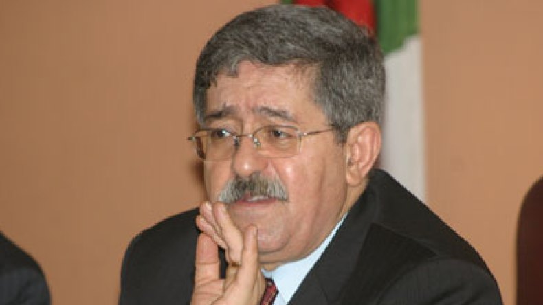 أويحيى يجدد دعم بوتفليقة ويؤكد أنه سيطبق حكم الإعدام لمواجهة الفساد والإجرام