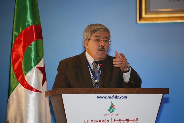 Ouyahia vire ses détracteurs !