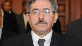 أويحيى يمنع مراجعة القوانين الأساسية للقطاعات المصادق عليها