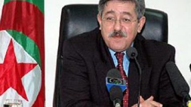 Ouyahia et son staff planchent  sur la loi de finances 2010